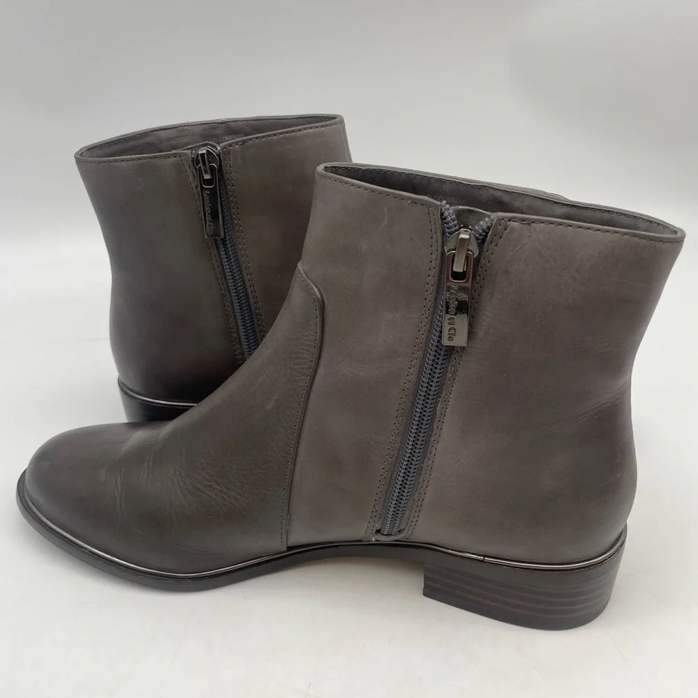 Louise et Cie Lo-Courmay Bootie.  Size 8.5
